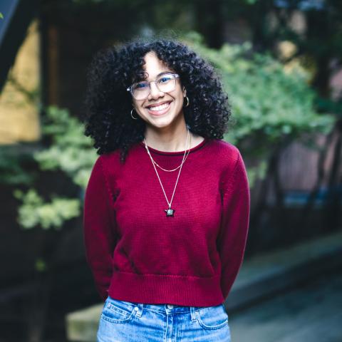 Mia Delaney headshot